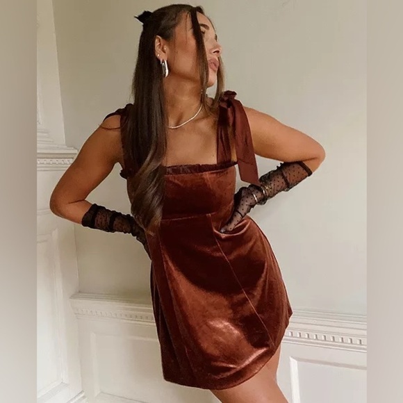 Danielle Bernstein Velvet Ruffled Mini Dress Brown Tie Straps Size XL - Picture 1 of 7